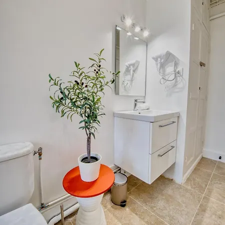 Magnolia Apartment *