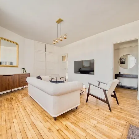 Magnolia 에페르네이